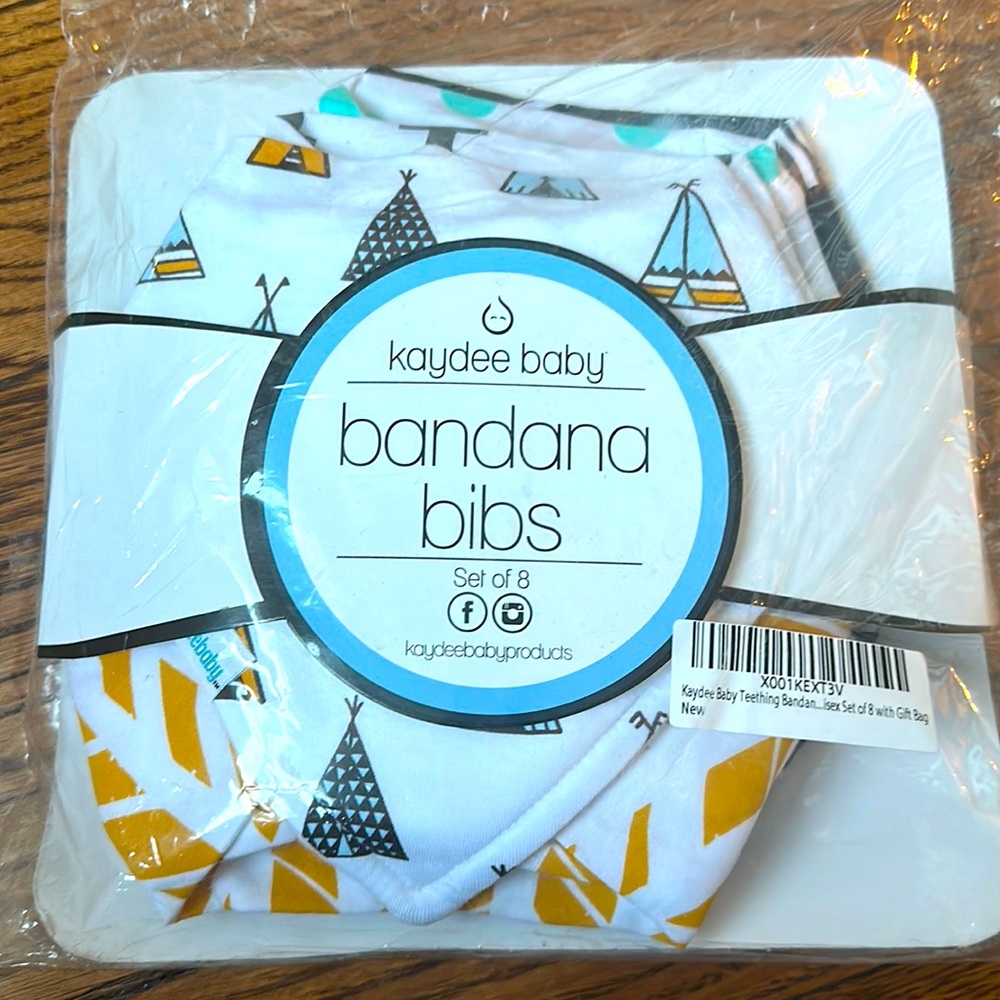 Set of 8 baby bandana bibs NEW
